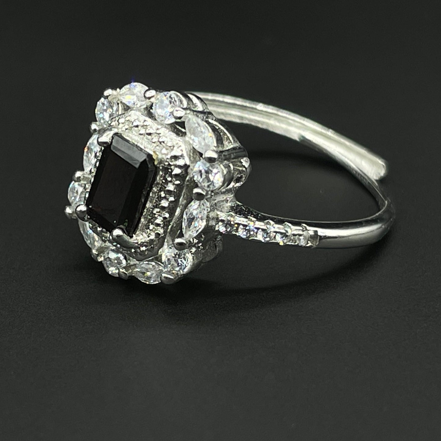 Ring | Garnet - Deep Red