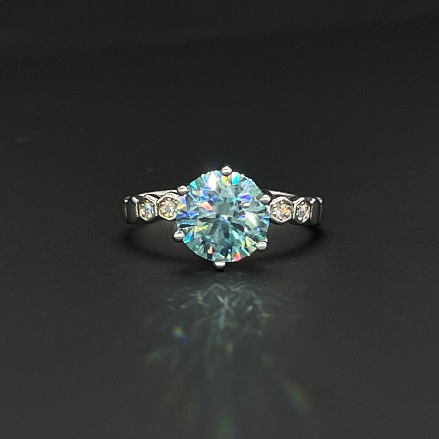 Ring | Moissanite (2.0ct)