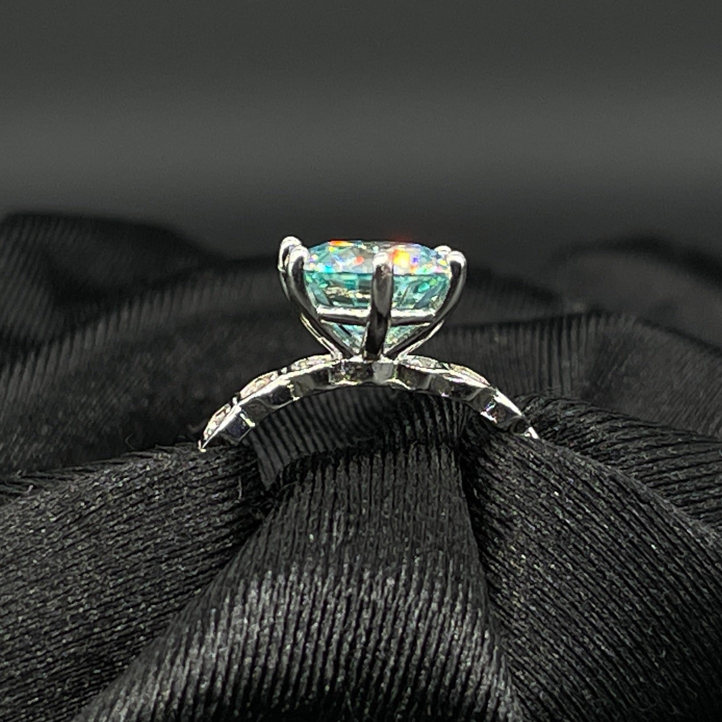 Ring | Moissanite (2.0ct)