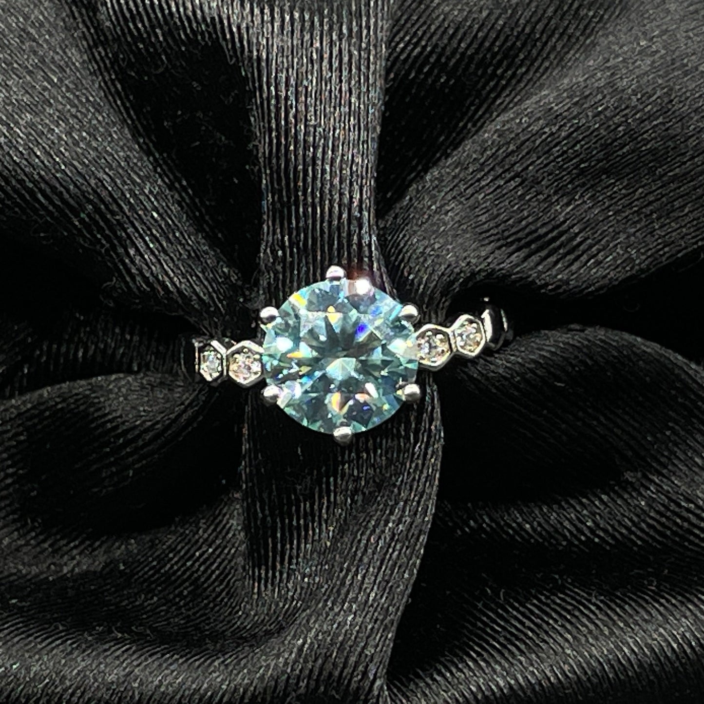 Ring | Moissanite (2.0ct)