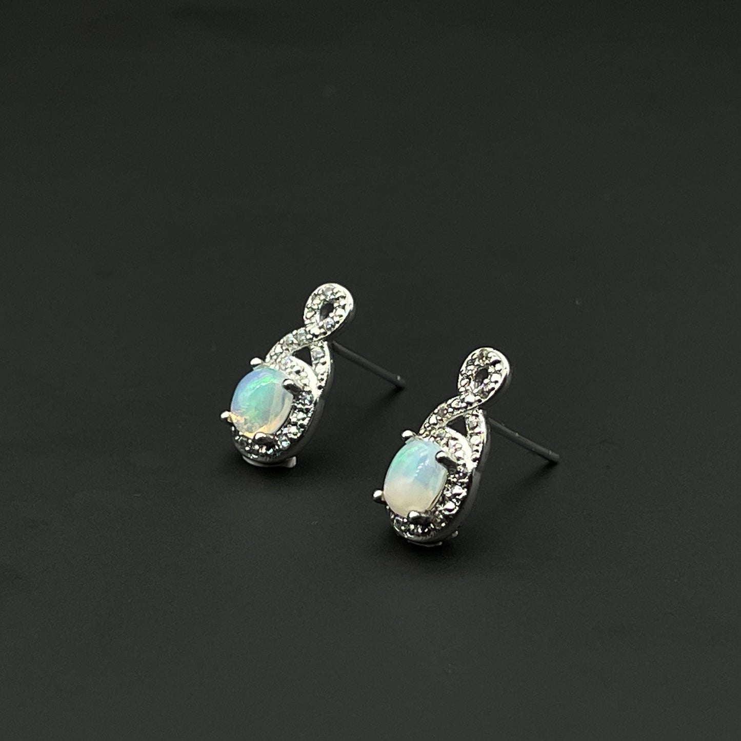 Earrings | Opal