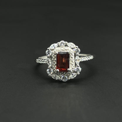Ring | Garnet