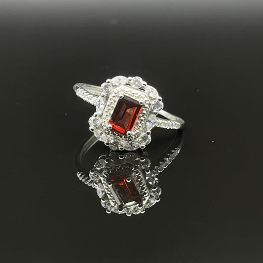 Ring | Garnet