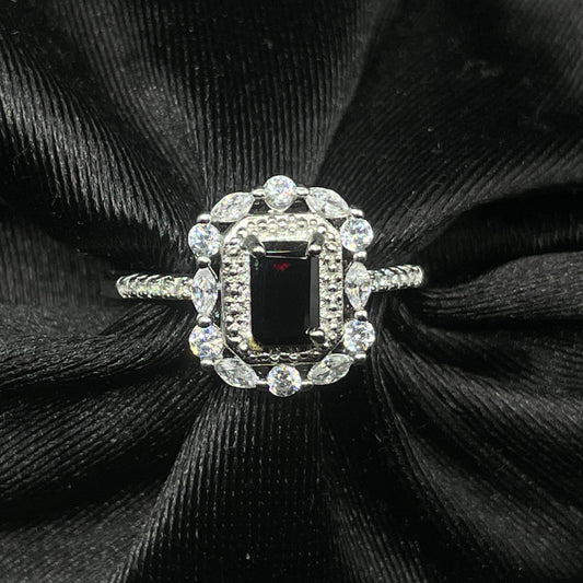 Ring | Garnet - Deep Red